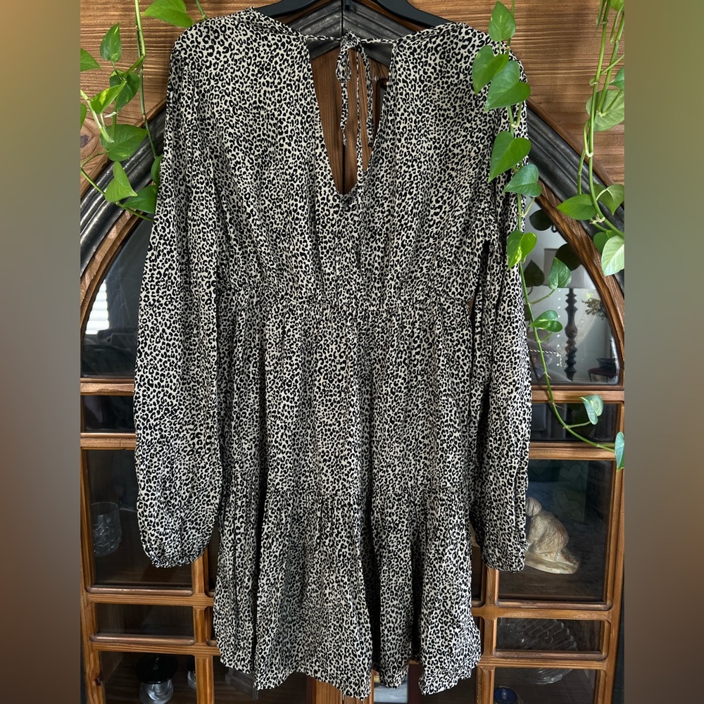 A New Day Leopard Print V-Neck Long Sleeve Dress